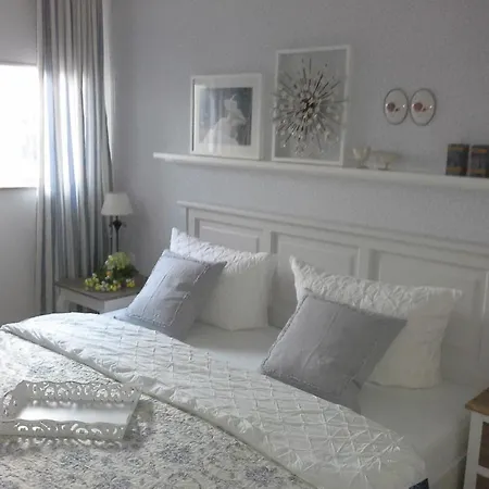 Haus Am Meer, Romantische 5-sterne Doppelhaushaelfte Fuer 4 Personen In Holiday home Zingst